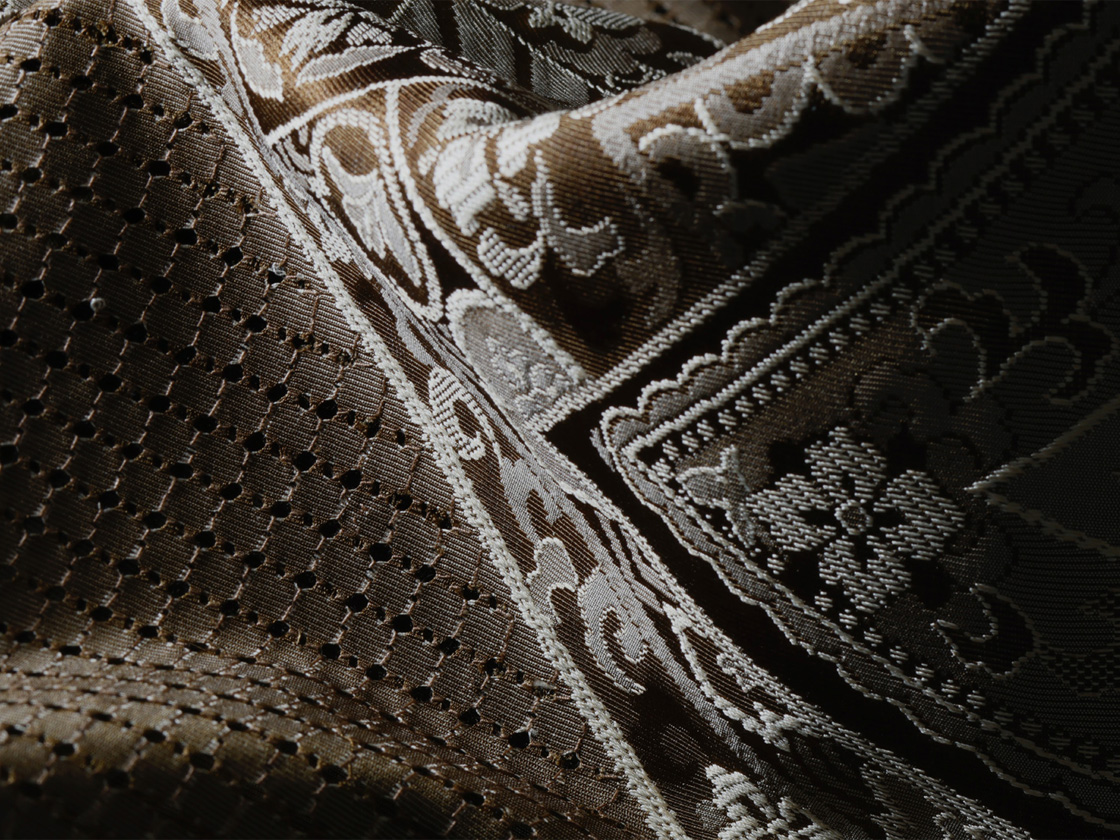 繍栄の原点、“手刺繍”