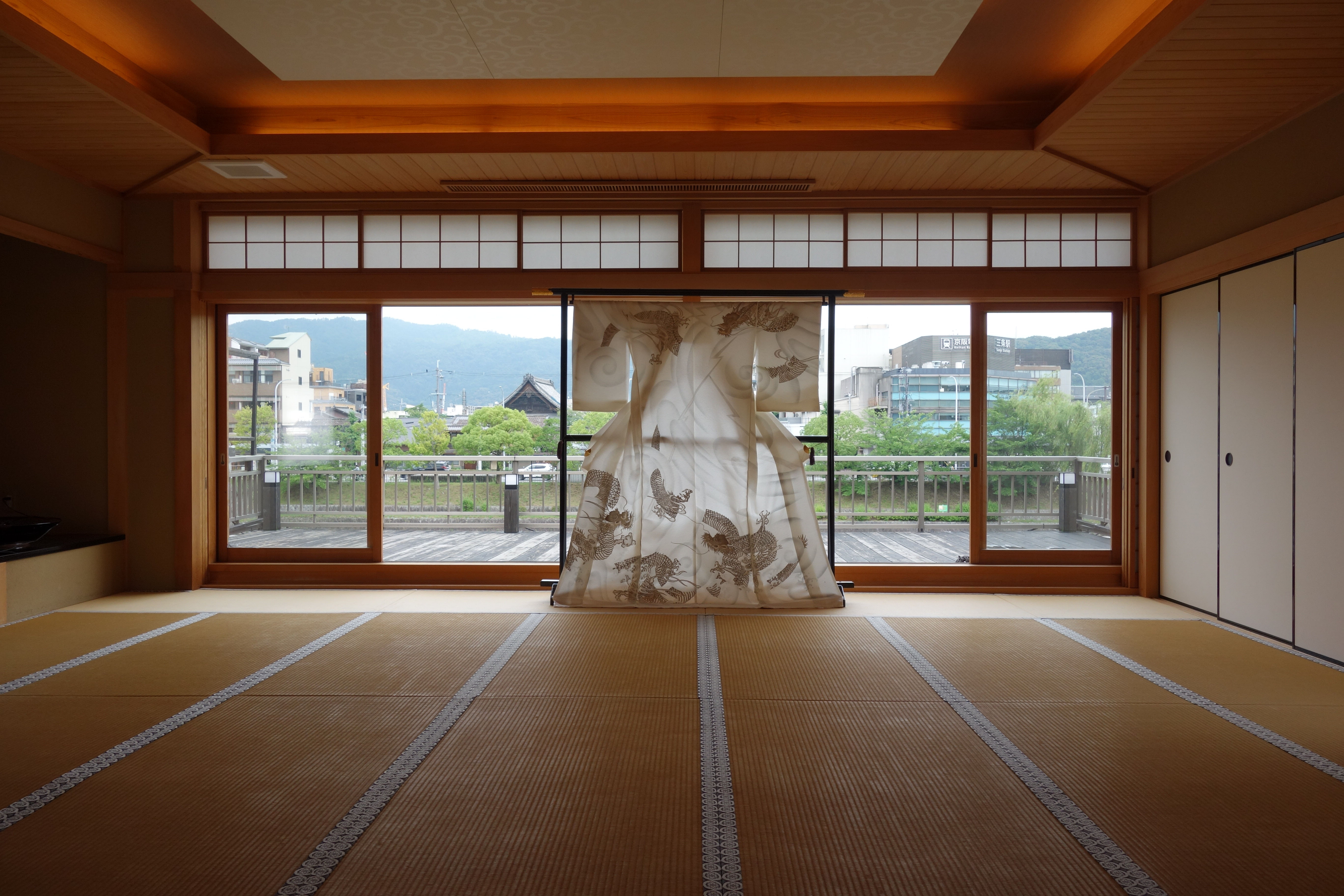繍栄メインビジュアル